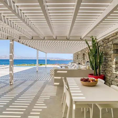 Beatrice Chrisi Akti (Paros)